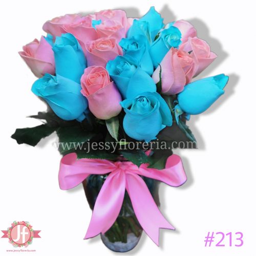 213 Florero de cristal con 24 rosas azules y rosas