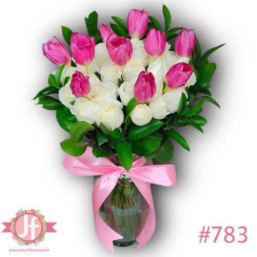 783-florero-24-rosas-blancas-y-10-tulipanes